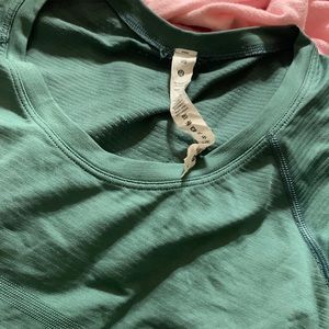 Lululemon shirt
